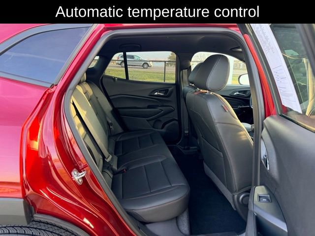 Used 2025 Chevrolet Trax RS w/ Driver Confidence Package image 10