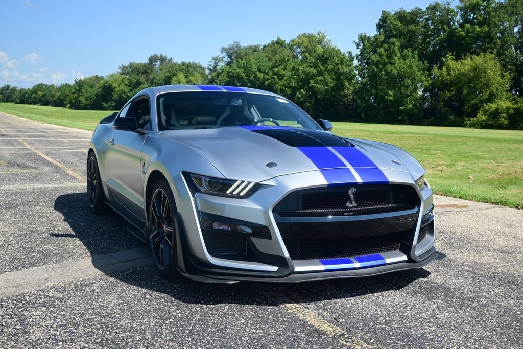 Used 2022 Ford Mustang Shelby GT500 w/ Technology Package RWD image 8