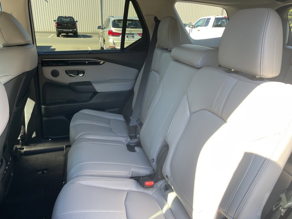 New 2025 Honda Pilot EX-L image 18