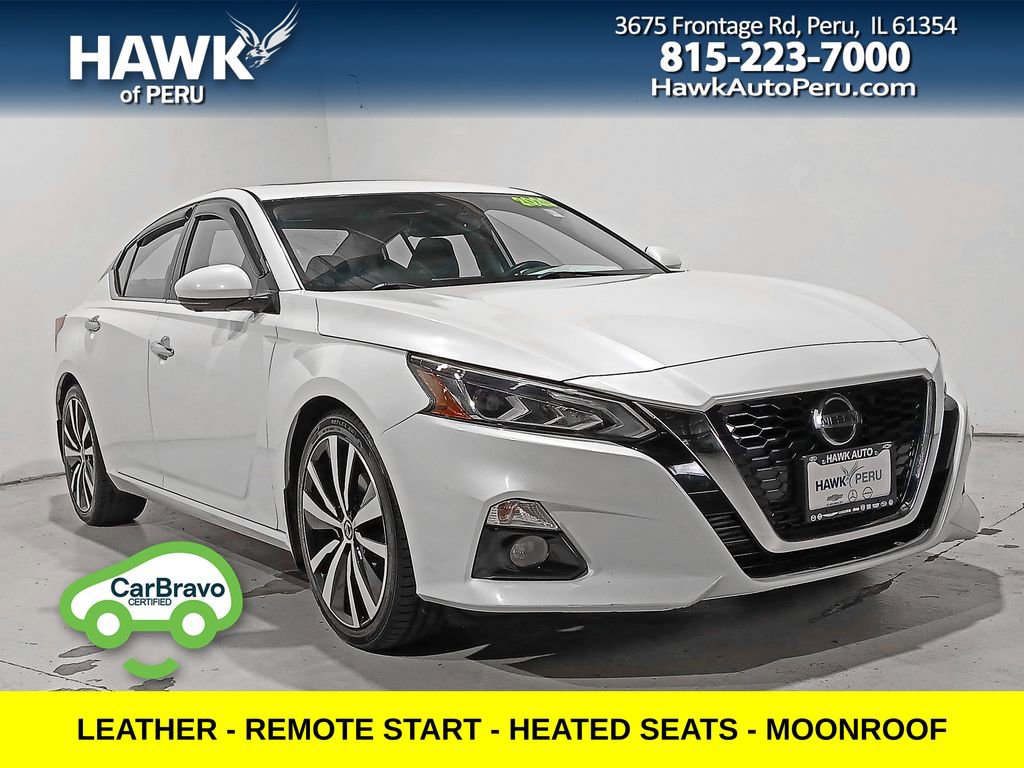 Used 2020 Nissan Altima 2.0 Platinum FWD video 1