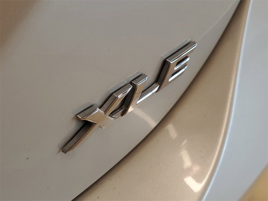 Used 2021 Toyota Camry XLE image 9