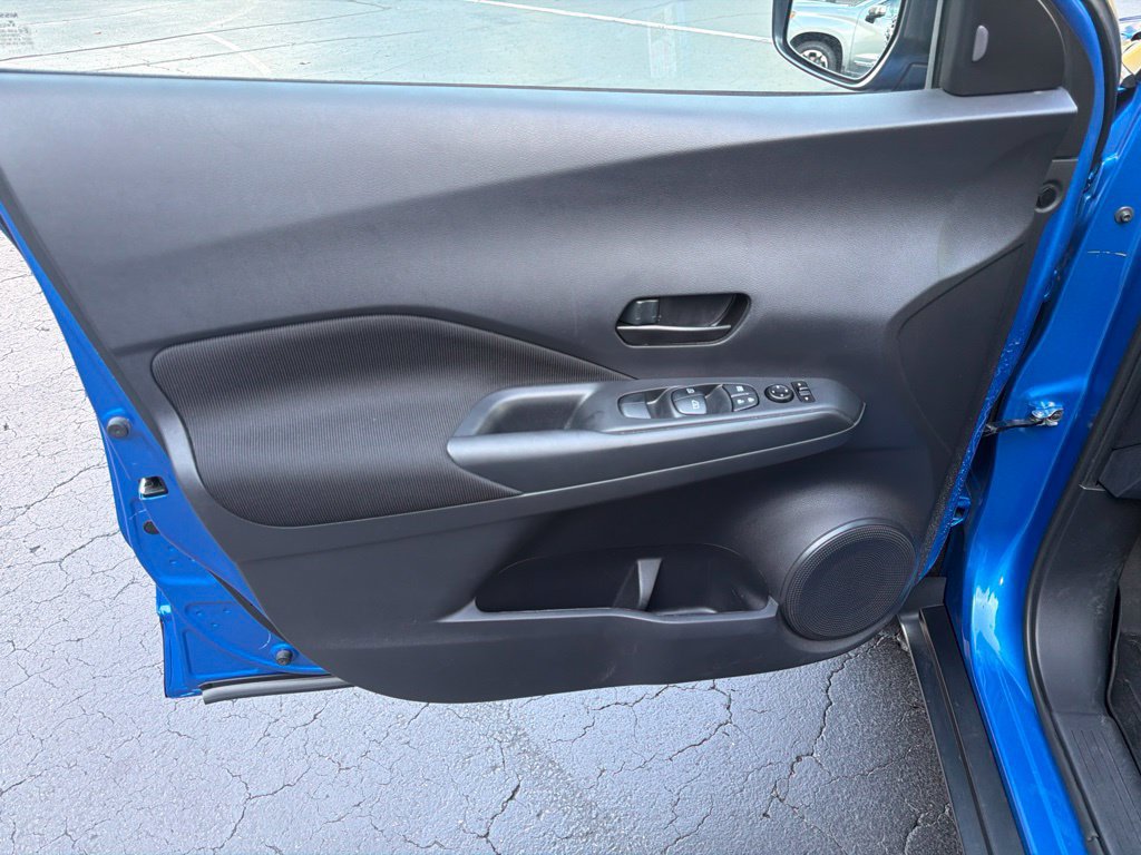 Used 2022 Nissan Kicks S FWD image 6