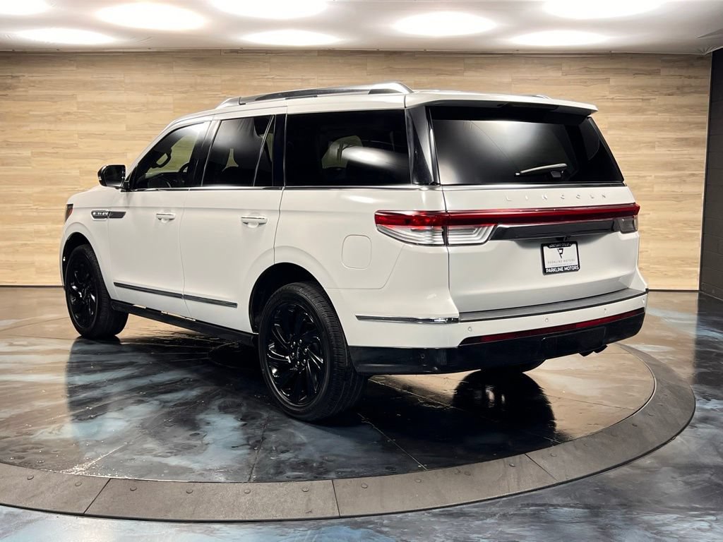 Used 2024 Lincoln Navigator Reserve AWD/4WD image 9