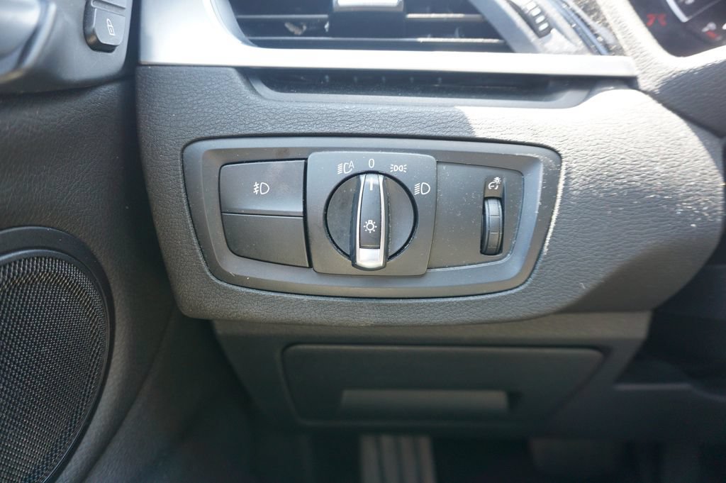 Used 2019 BMW X1 xDrive28i AWD/4WD image 5