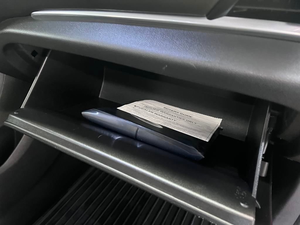 Used 2020 Chevrolet Traverse LT w/ Driver Confidence II Package image 33