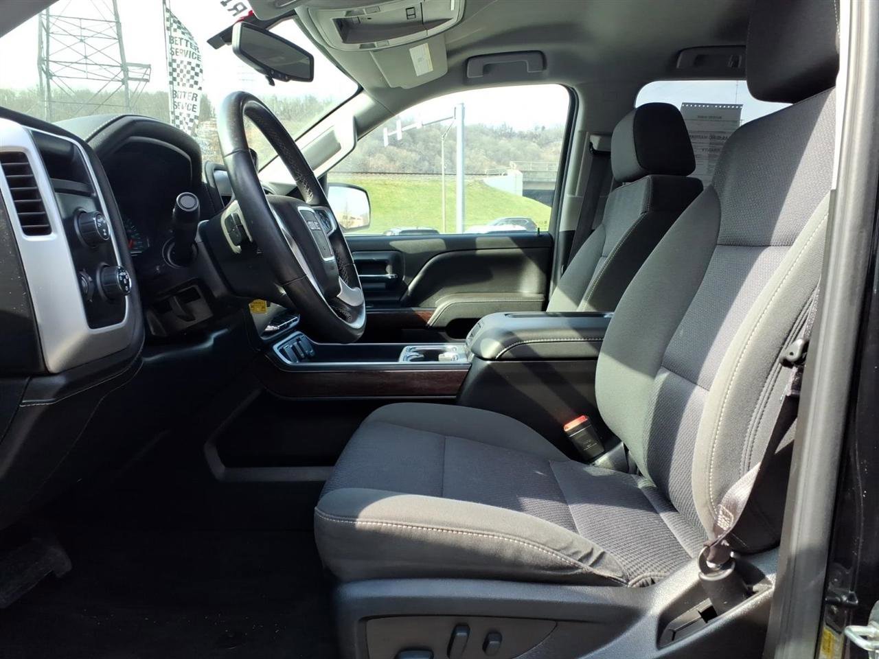 Used 2017 GMC Sierra 1500 SLE w/ SLE Value Package image 5