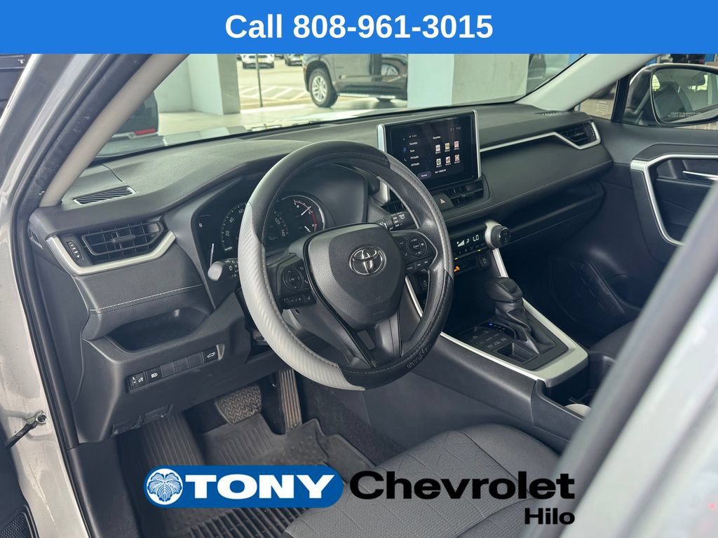 Used 2024 Toyota RAV4 XLE AWD/4WD image 27