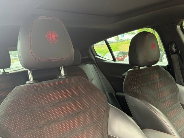 Used 2024 Alfa Romeo Tonale Ti w/ Active Assist Package AWD/4WD image 40