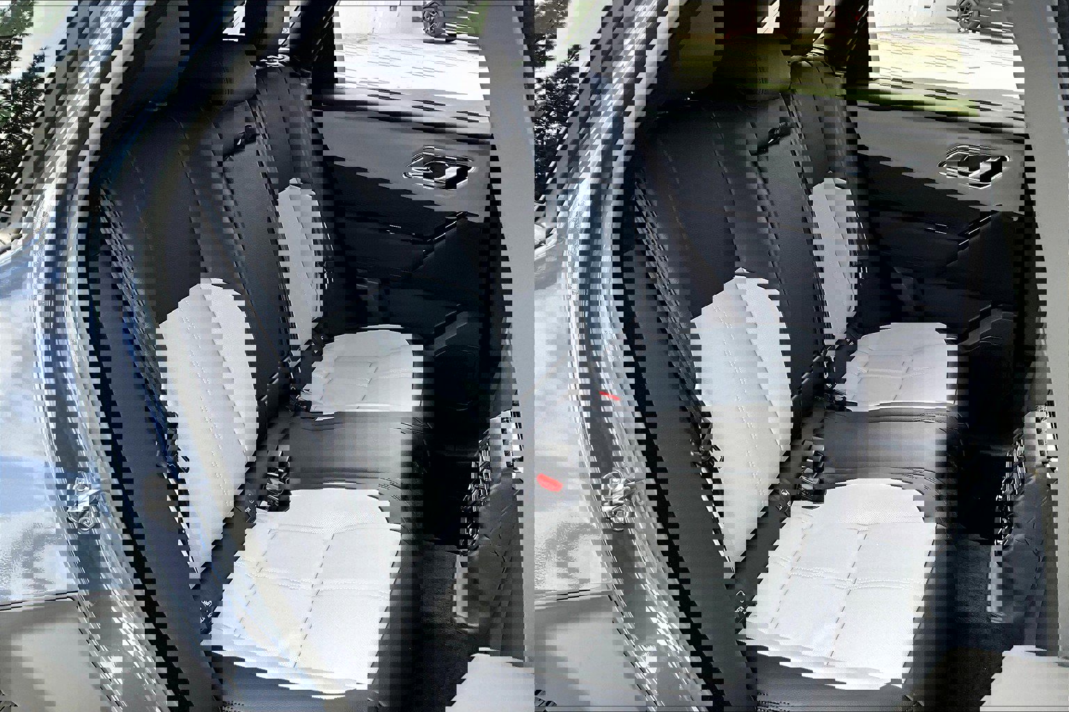 New 2026 Land Rover Range Rover Velar Dynamic SE image 7