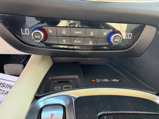 Certified 2024 Buick Enclave Essence FWD image 21