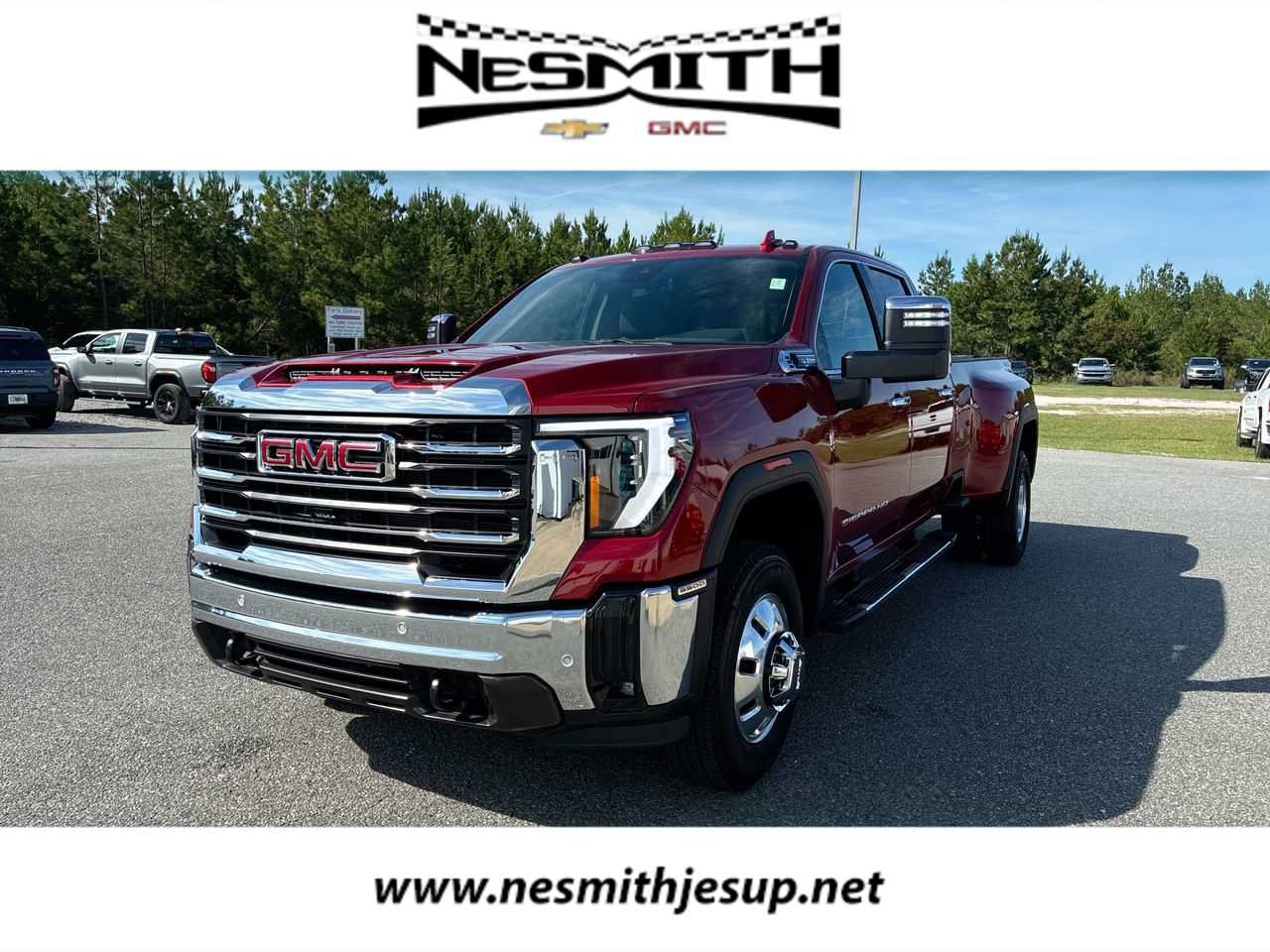 New 2026 GMC Sierra 3500 SLT w/ SLT Premium Package AWD/4WD image 1