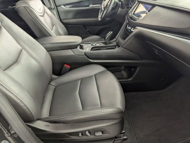 Used 2025 Cadillac XT5 Premium Luxury image 33