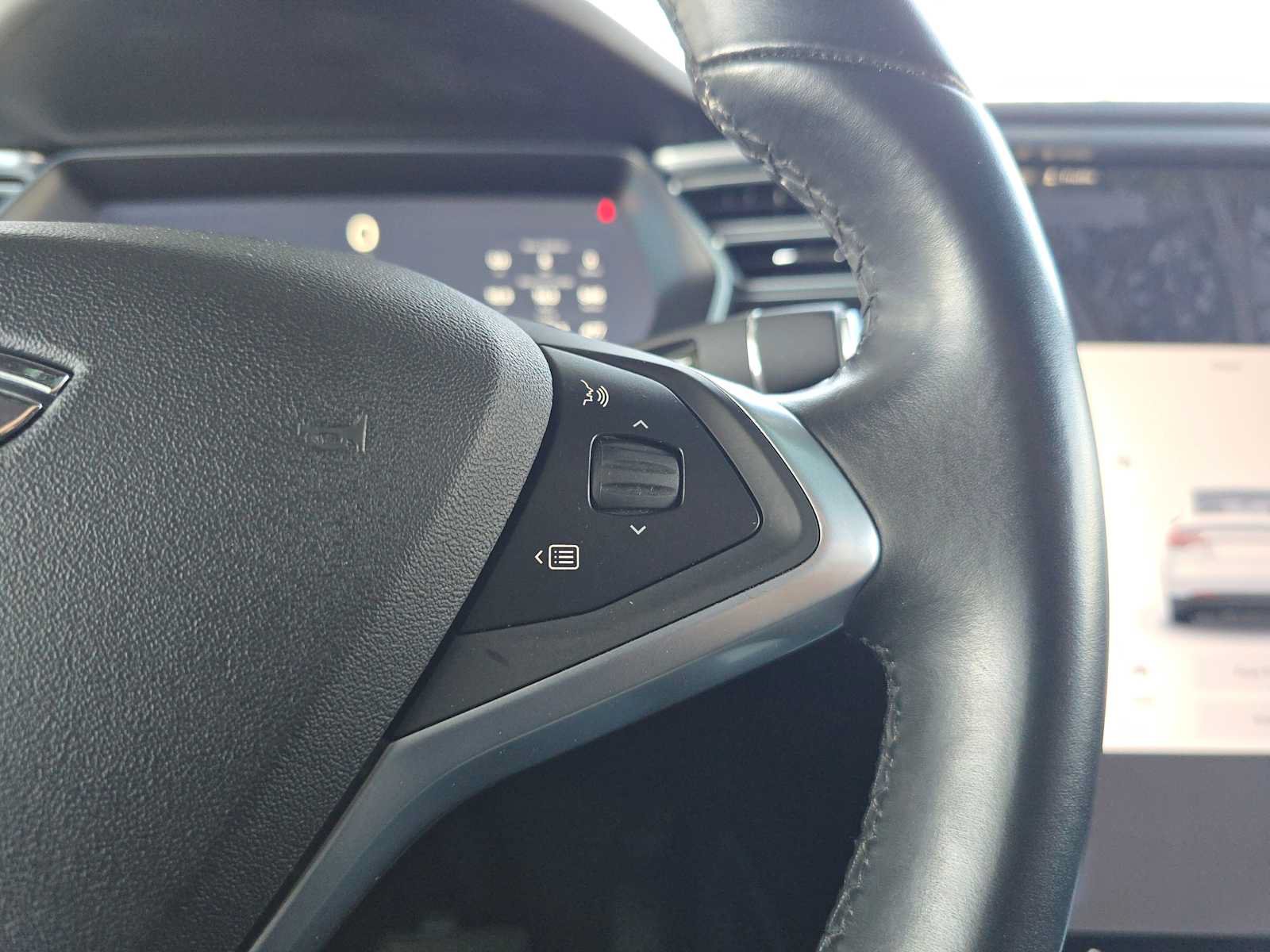 Used 2018 Tesla Model X 100D AWD/4WD image 30