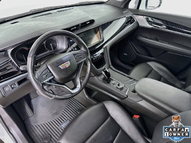 Used 2024 Cadillac XT6 Premium Luxury AWD/4WD image 16