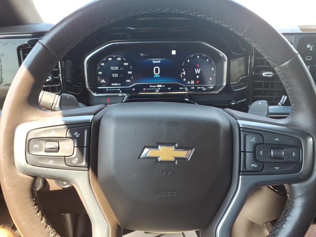 Used 2023 Chevrolet Silverado 1500 LTZ AWD/4WD image 21
