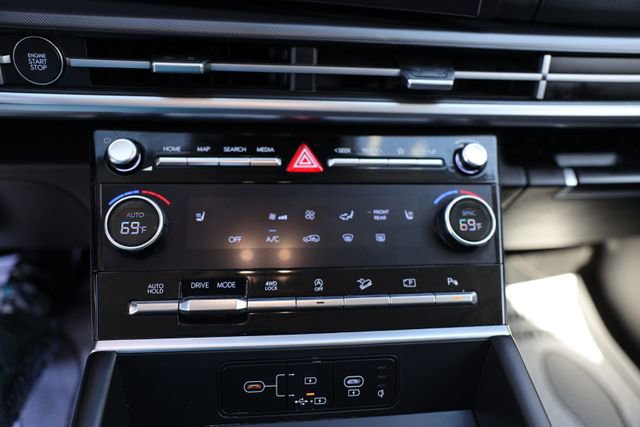Used 2024 Hyundai Santa Fe SEL image 29