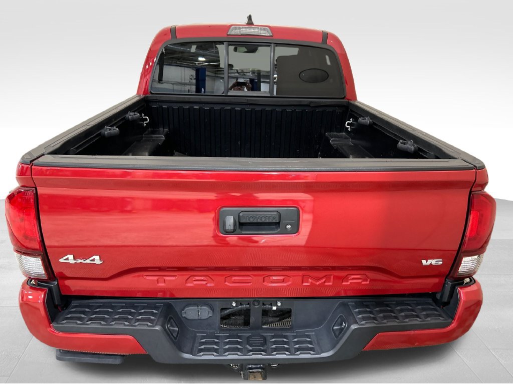 Used 2021 Toyota Tacoma SR AWD/4WD image 4