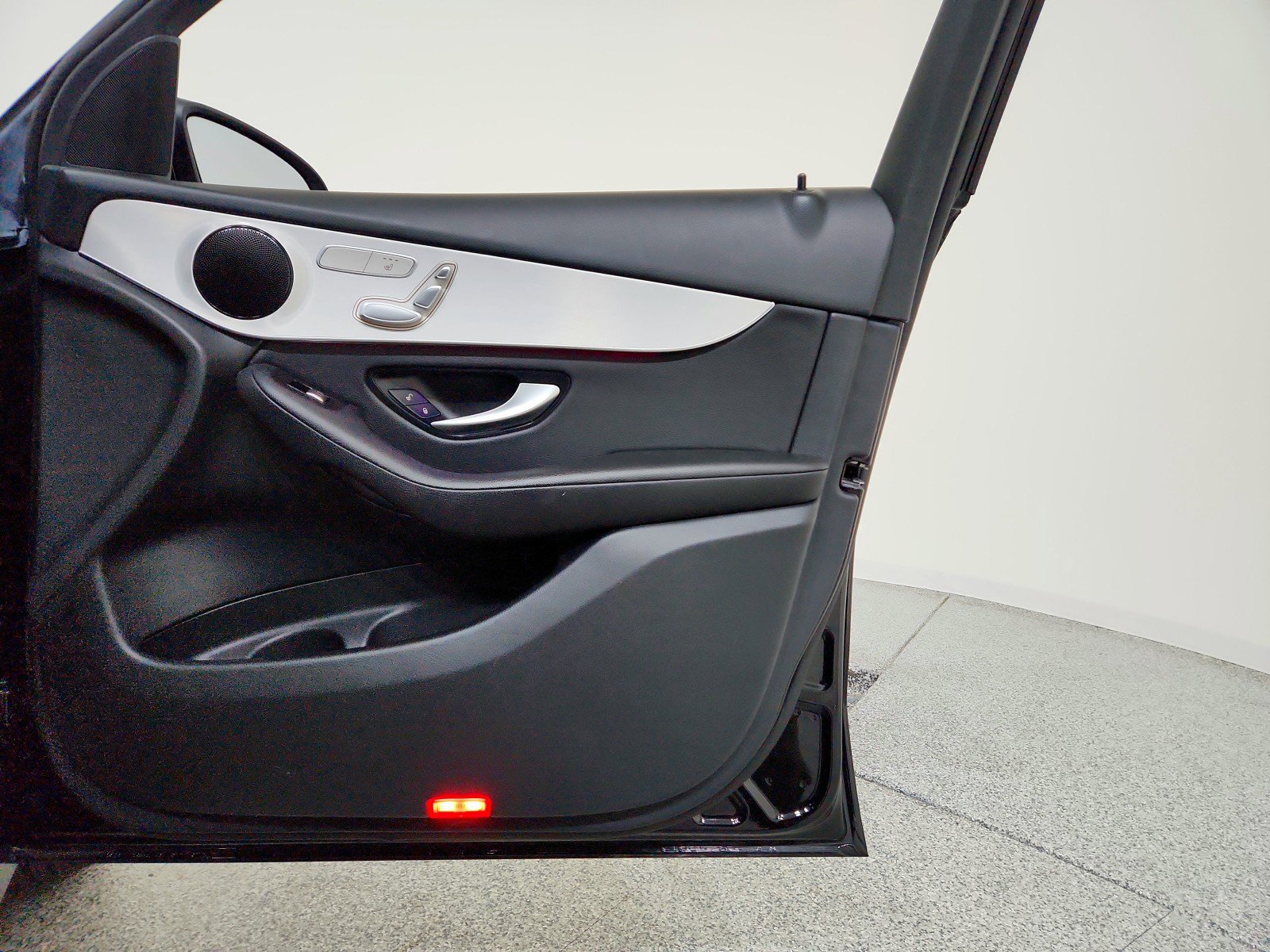 Certified 2022 Mercedes-Benz GLC 300 image 20