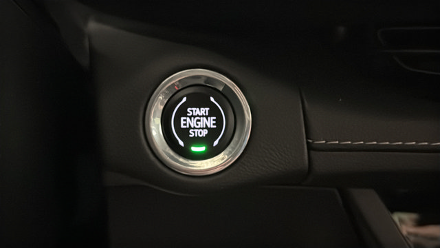Used 2023 Buick Envision Essence w/ Sport Touring Package AWD/4WD image 22