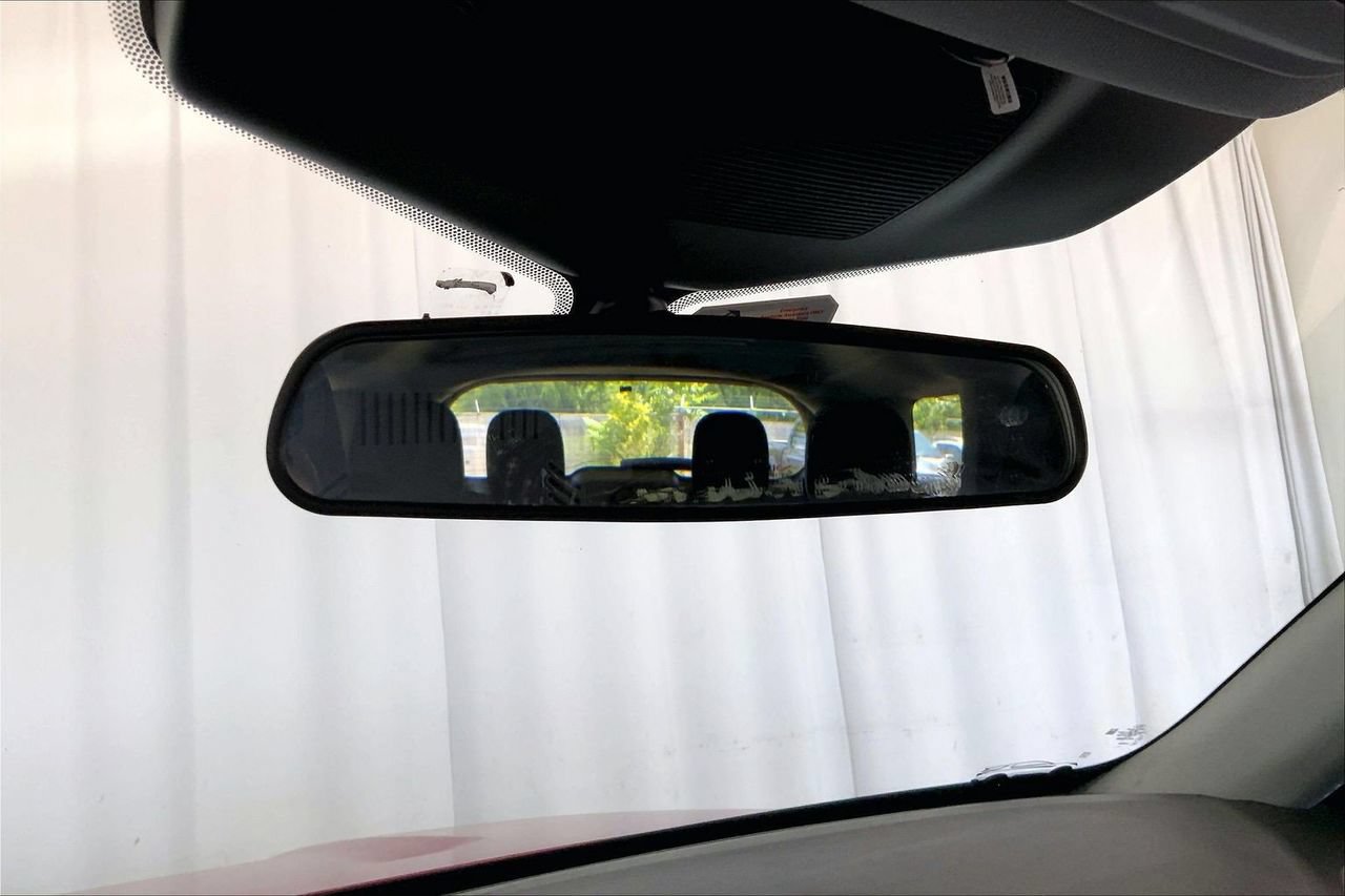 Used 2023 Ford Explorer XLT RWD image 17