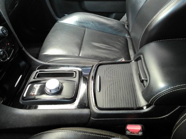 Used 2022 Chrysler 300 S w/ Comfort Group image 39