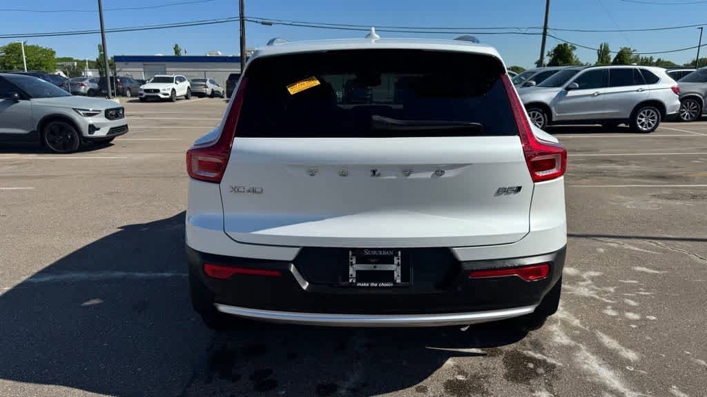 Certified 2023 Volvo XC40 B5 Plus w/ Driver Assist Package AWD/4WD image 6