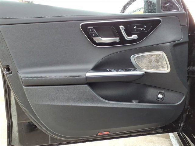 Used 2025 Mercedes-Benz C 300 4MATIC Sedan image 13