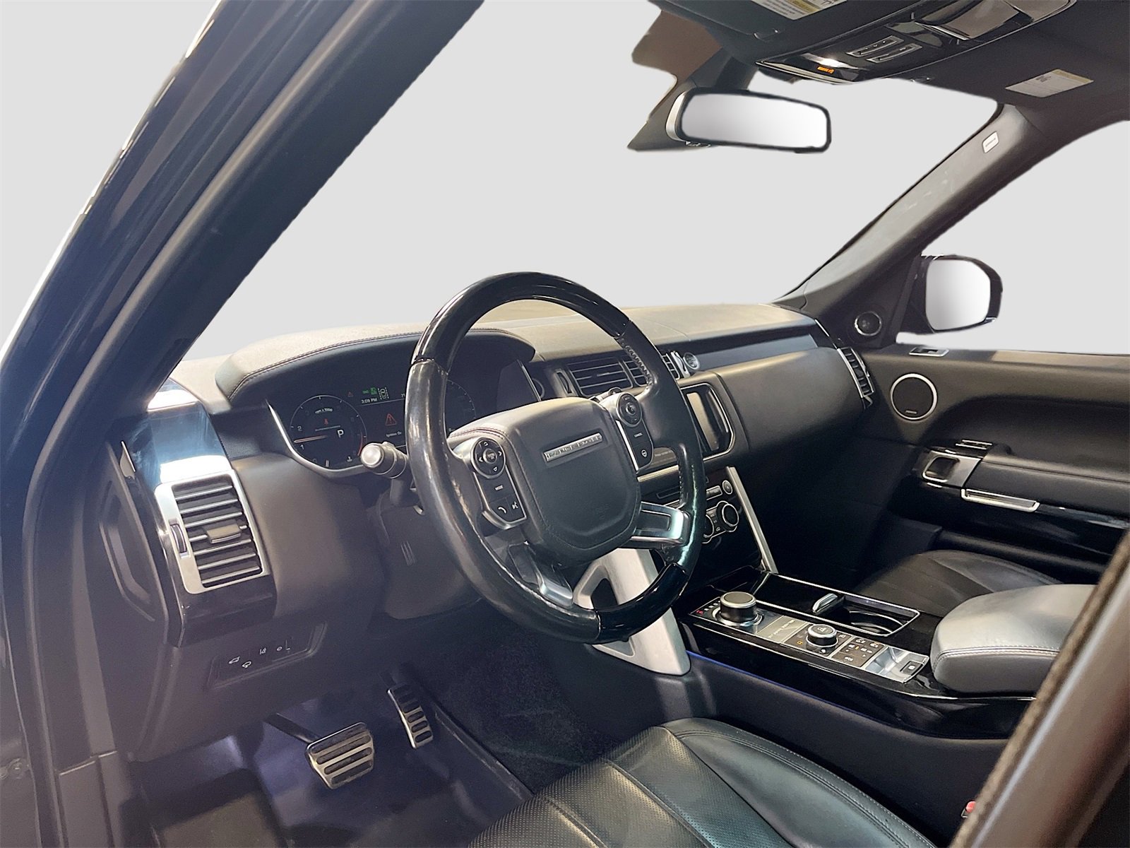 Used 2015 Land Rover Range Rover Supercharged image 9