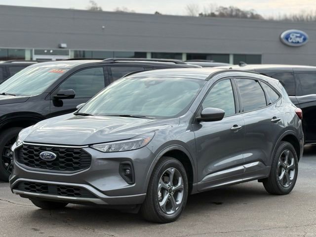 Certified 2024 Ford Escape ST-Line Select w/ Tech Pack #1 image 33