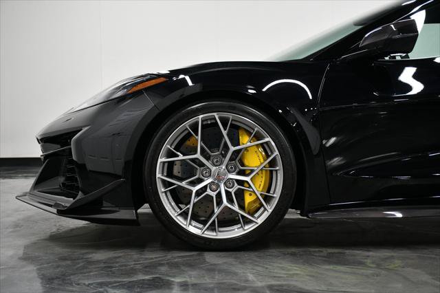 Used 2026 Chevrolet Corvette ZR1 w/ ZR1 Carbon Fiber Aero Package RWD image 7