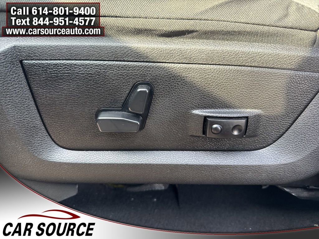 Used 2023 RAM 1500 Classic SLT image 15