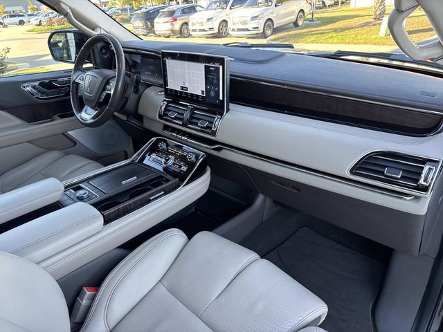 Certified 2022 Lincoln Navigator Reserve image 13