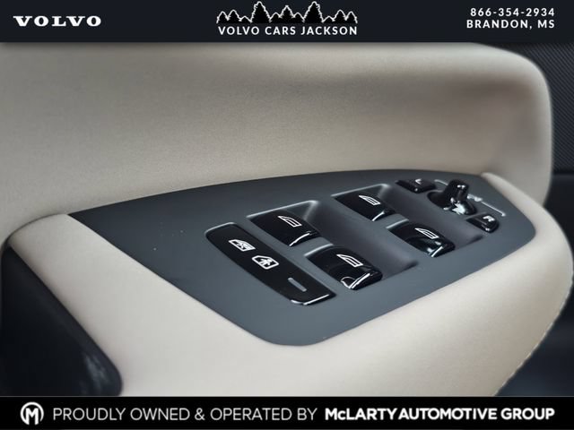 New 2026 Volvo XC90 B6 Ultra w/ Protection Package AWD/4WD image 16