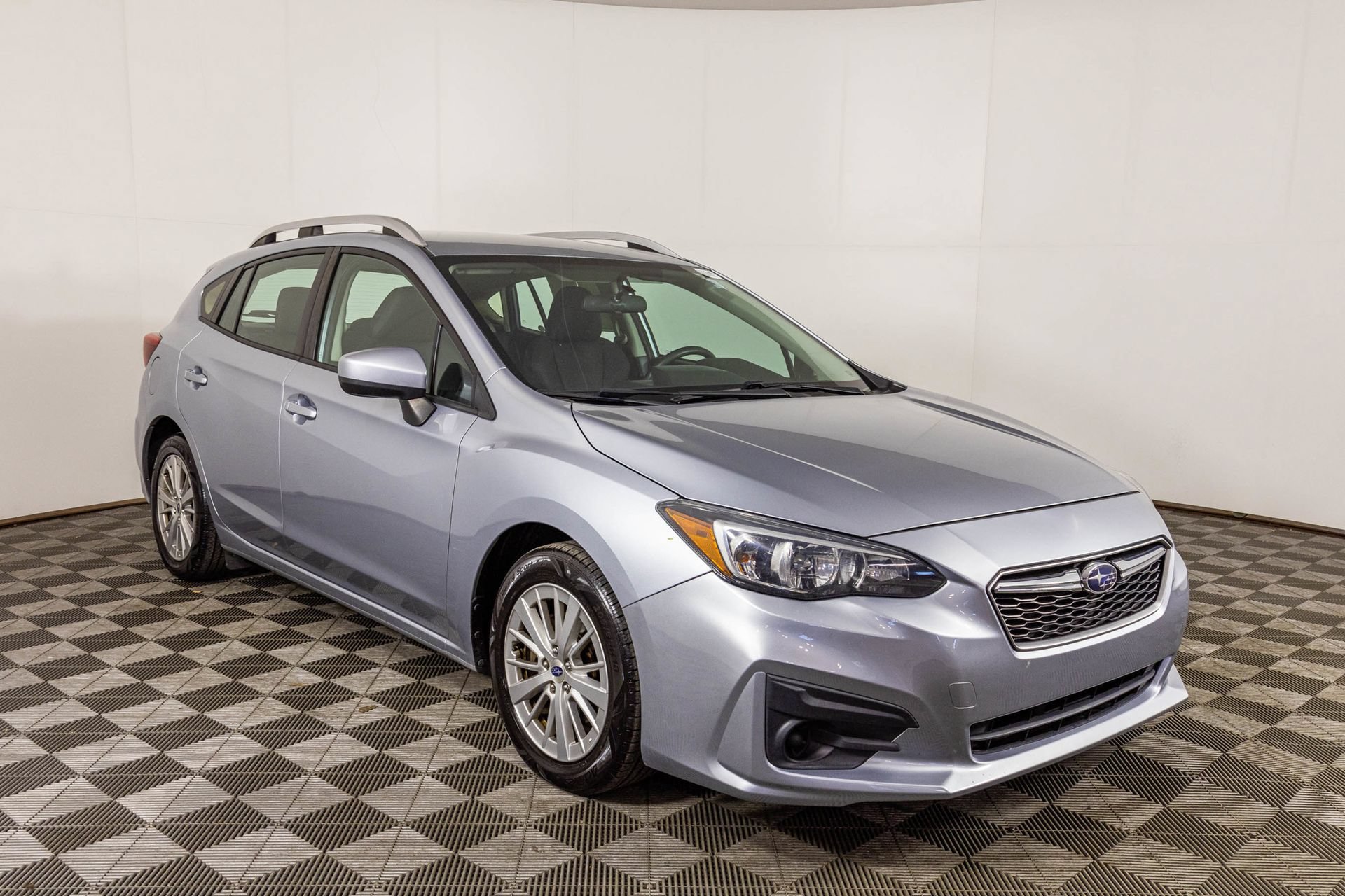 Used 2017 Subaru Impreza 2.0i Premium AWD/4WD image 11
