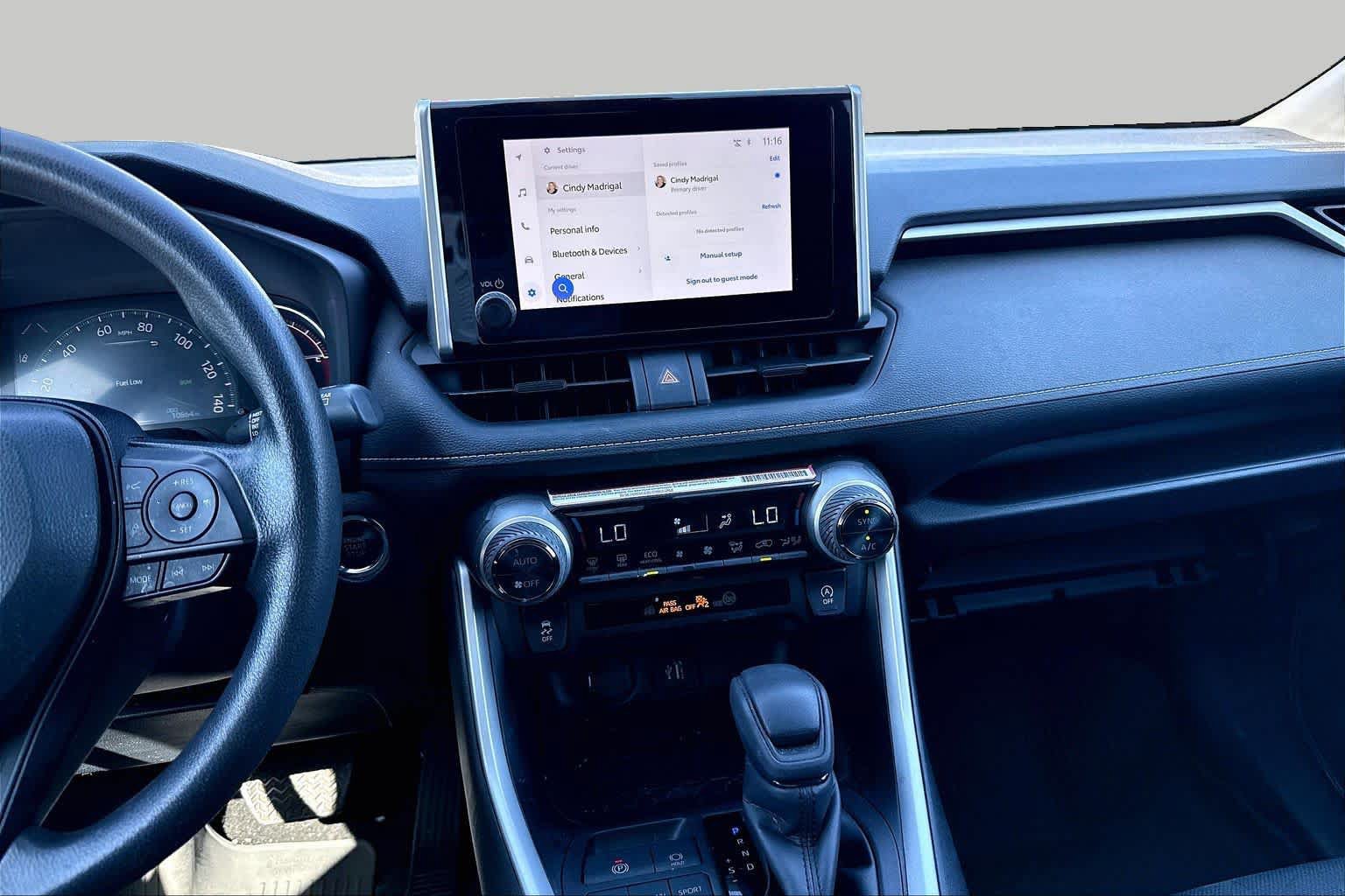 Used 2024 Toyota RAV4 XLE FWD image 6