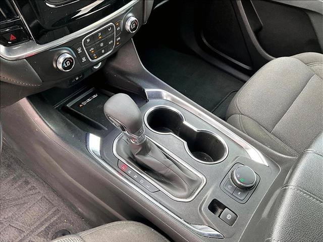 Used 2022 Chevrolet Traverse LT FWD image 15