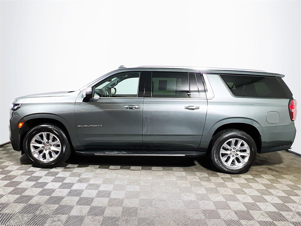 Used 2023 Chevrolet Suburban Premier image 5
