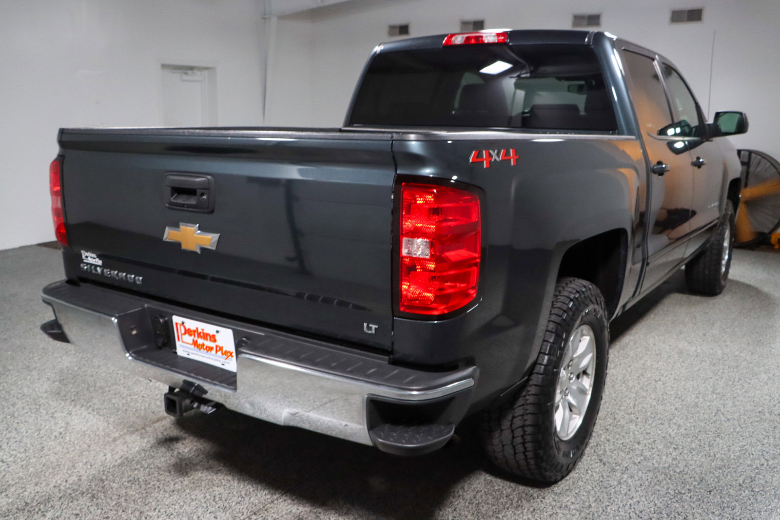 Used 2018 Chevrolet Silverado 1500 LT AWD/4WD image 7