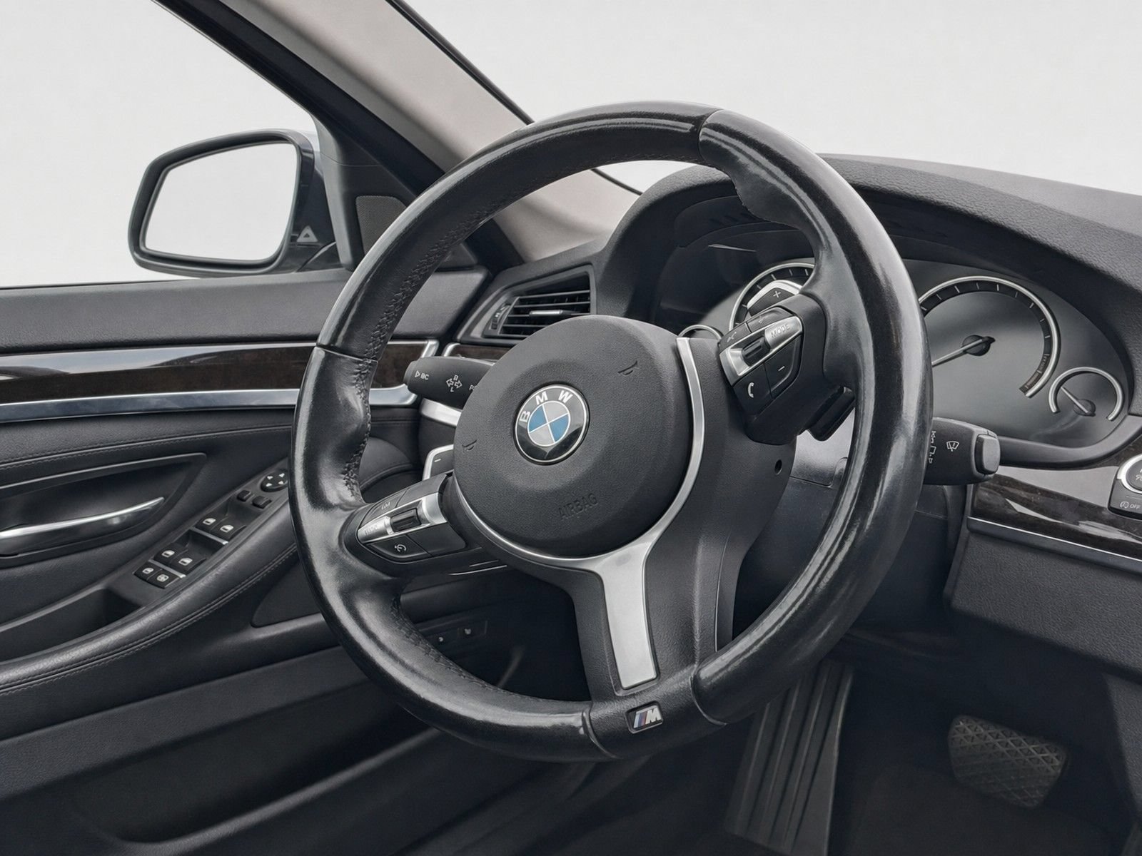 Used 2016 BMW 535i Sedan RWD image 23