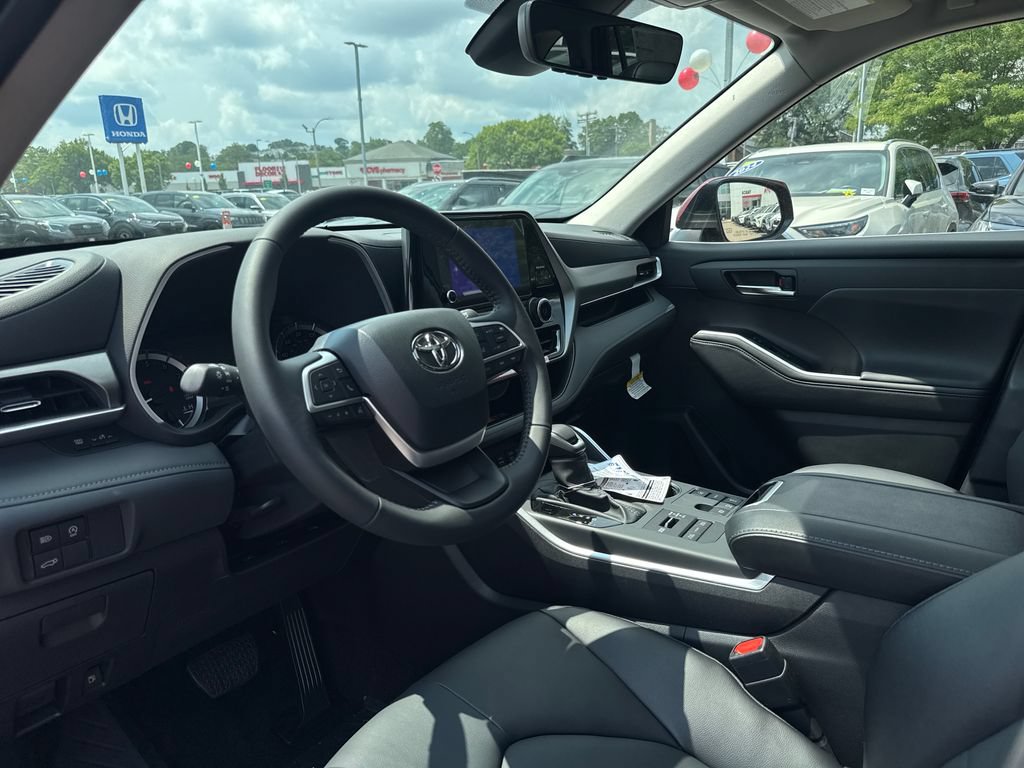 New 2026 Toyota Highlander XLE AWD/4WD image 13