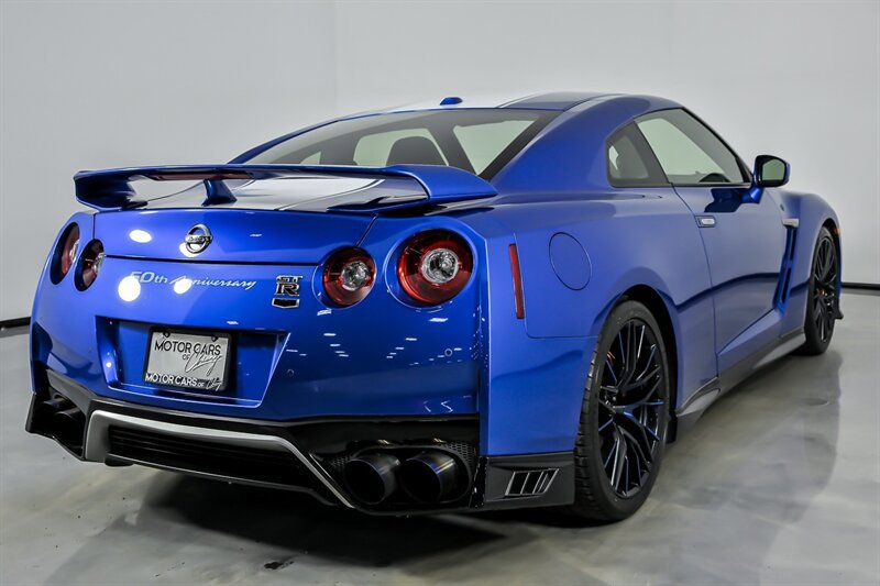 Used 2020 Nissan GT-R Premium AWD/4WD image 12
