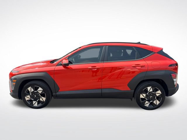 Used 2024 Hyundai Kona SEL w/ Convenience Package FWD image 2