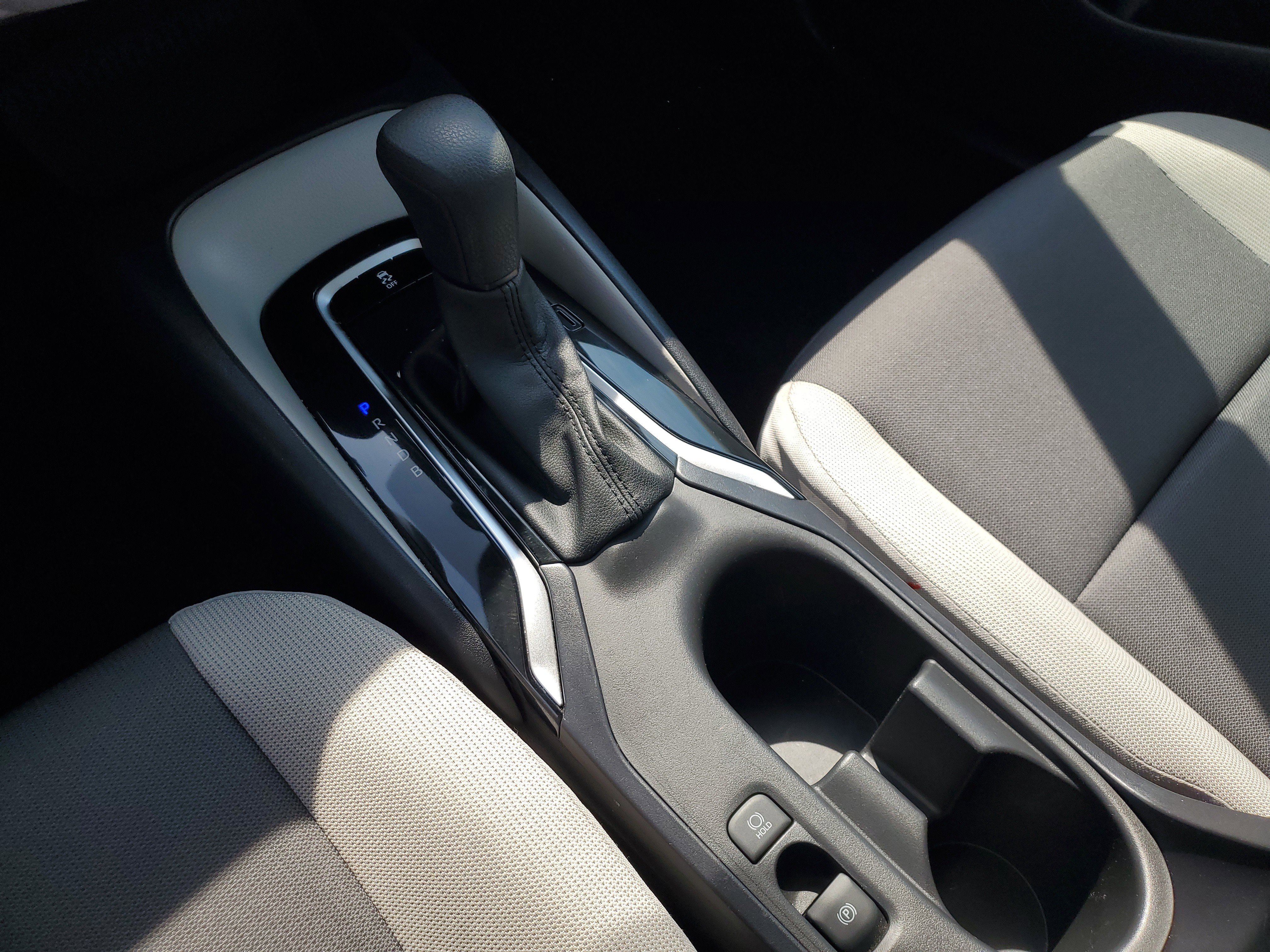 Used 2025 Toyota Corolla LE FWD image 22