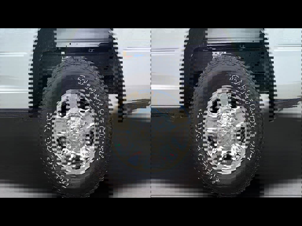 Used 2024 RAM 2500 Tradesman w/ Chrome Appearance Group image 28