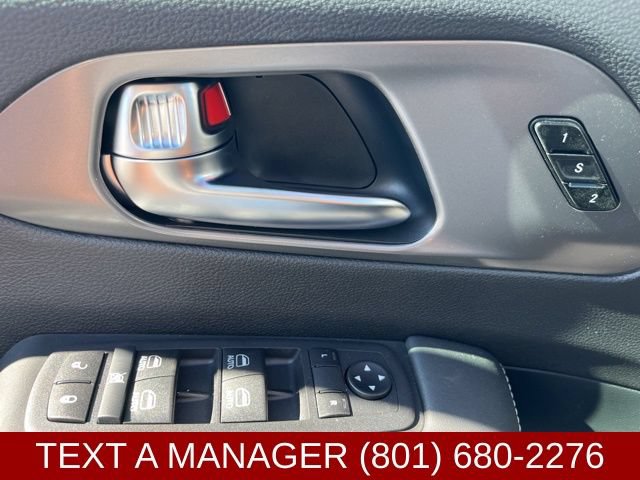 New 2026 Chrysler Pacifica Select FWD image 15