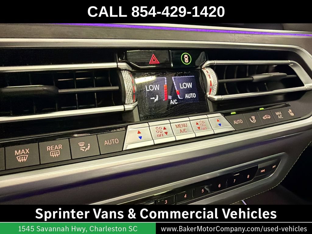 Used 2020 BMW X7 M50i w/ Luxury Seating Package AWD/4WD image 17