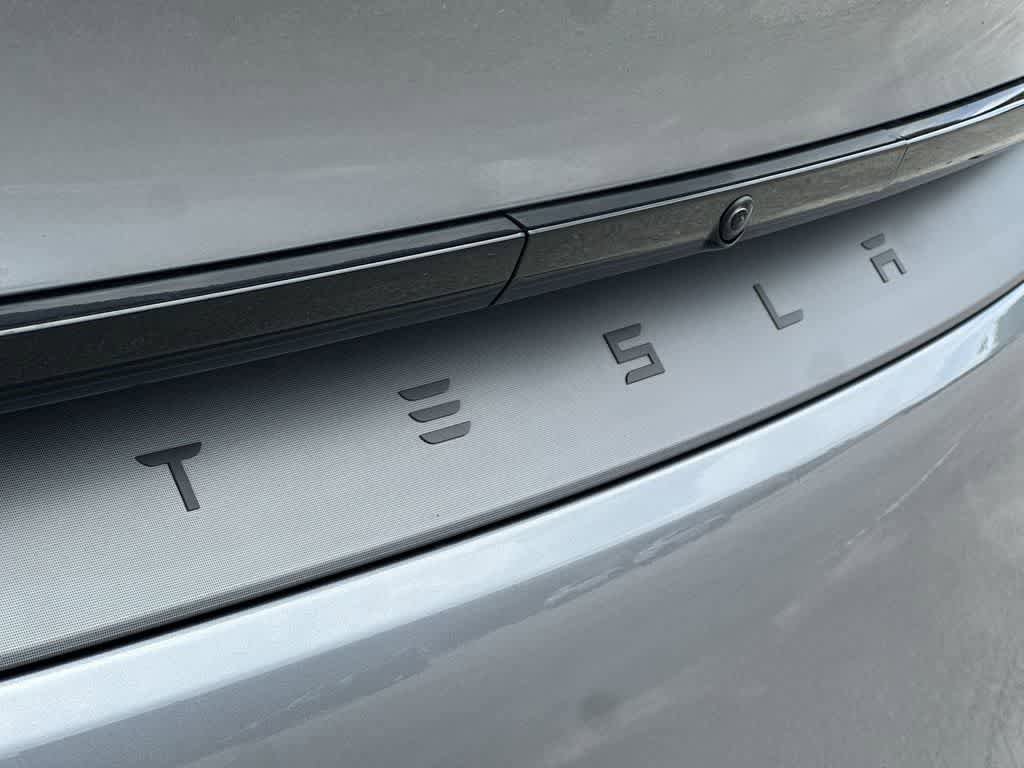 Used 2026 Tesla Model Y Long Range RWD image 10