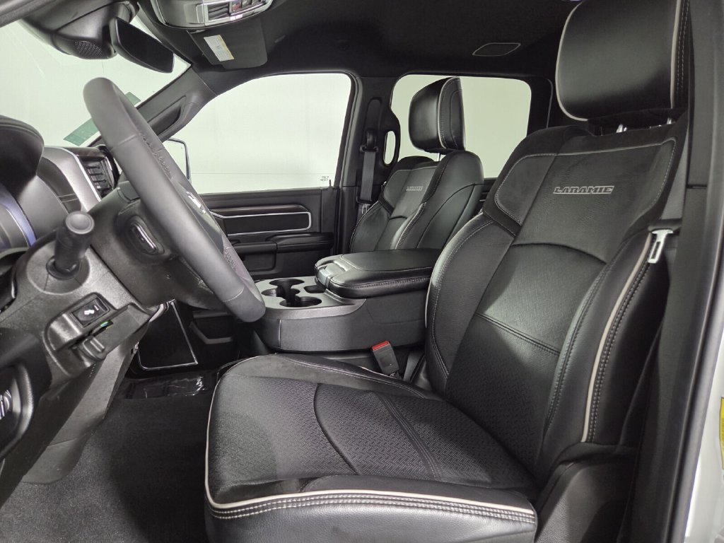 Used 2026 RAM 2500 Laramie AWD/4WD image 12