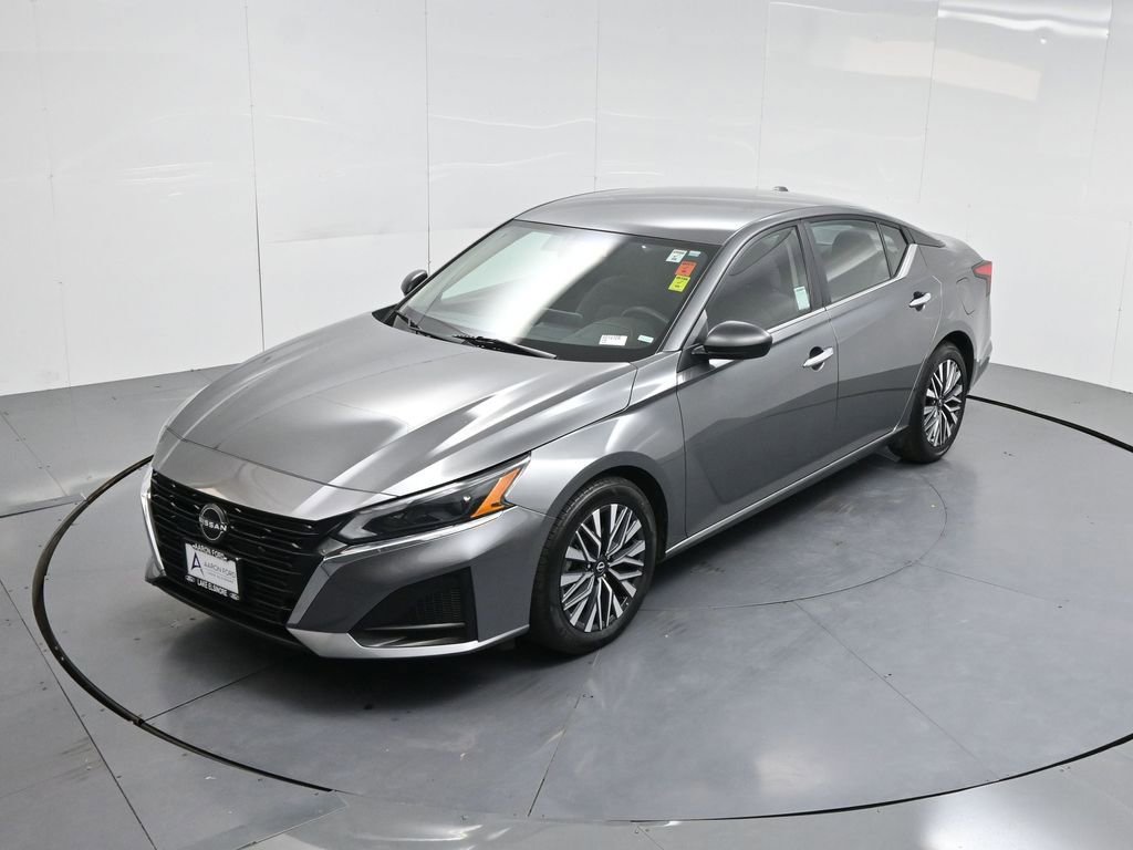 Used 2024 Nissan Altima 2.5 SV image 48