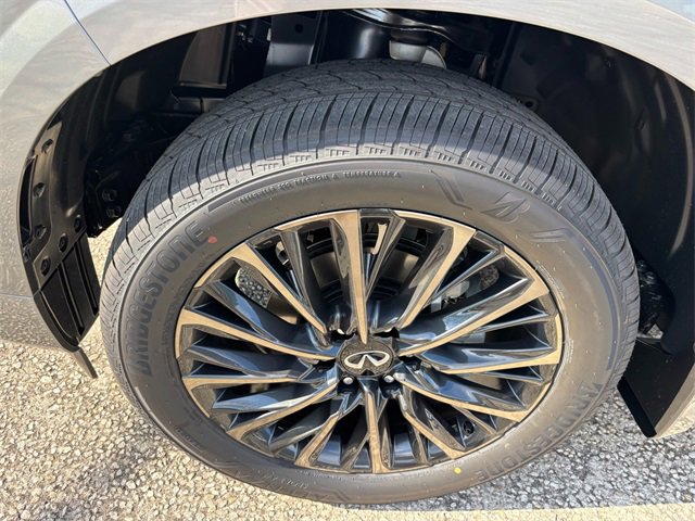 New 2026 INFINITI QX80 Autograph w/ Premium Cargo Package image 10